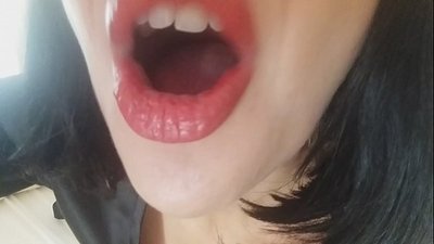 മോനേ, നിന്റെ രണ്ടാനമ്മ നിന്നെ ഇന്ന് സ്കൂളിൽ പോകാൻ അനുവദിക്കില്ല...എനിക്ക് നിന്നെ ഒരുപാട് വേണം...